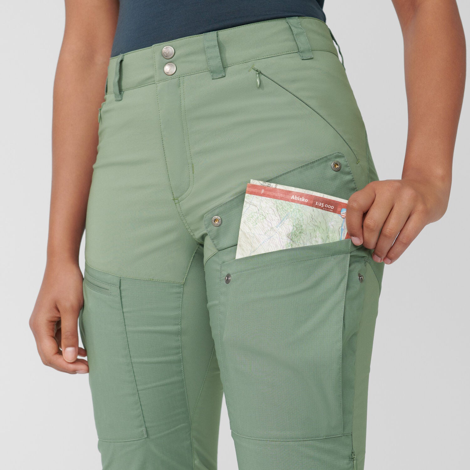 branded women trousers with big pockets
